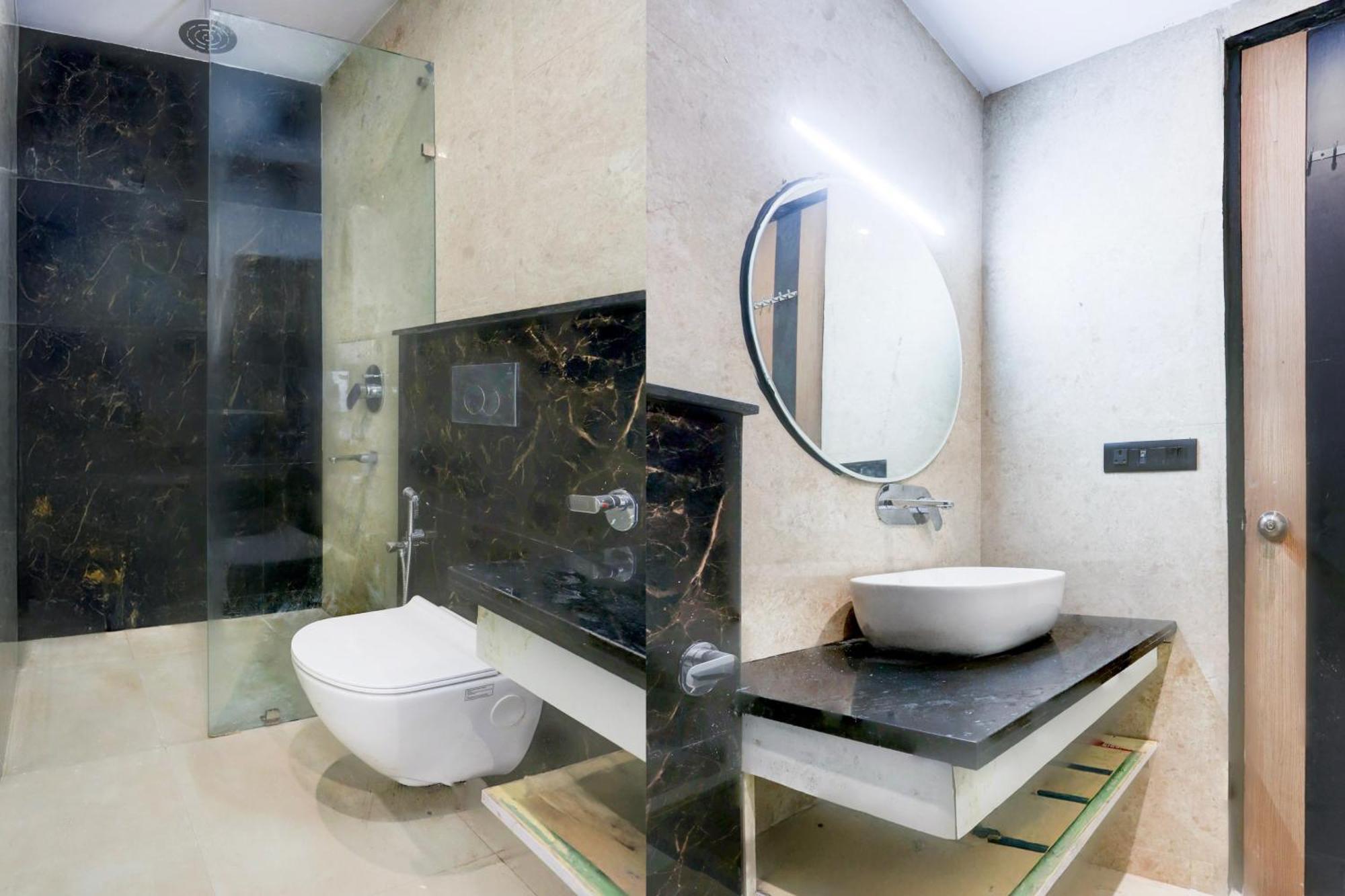 Super Townhouse Isbt Dehradun Hotell Eksteriør bilde