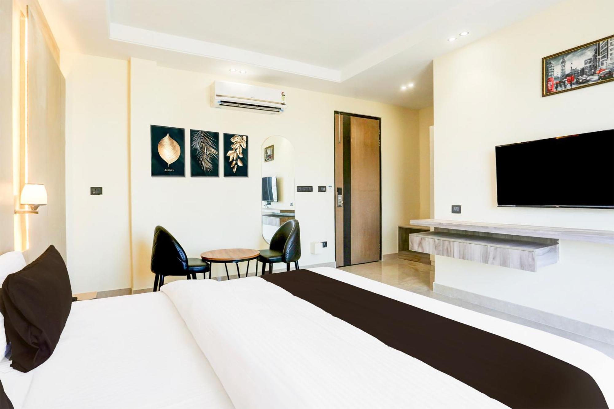 Super Townhouse Isbt Dehradun Hotell Eksteriør bilde